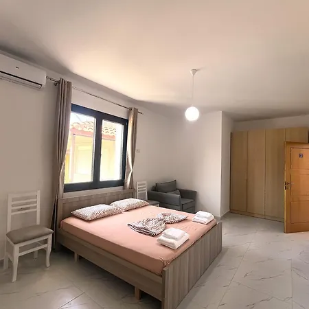 Affittacamere Escape Short Drive 3 Min To Center 5 Min To *