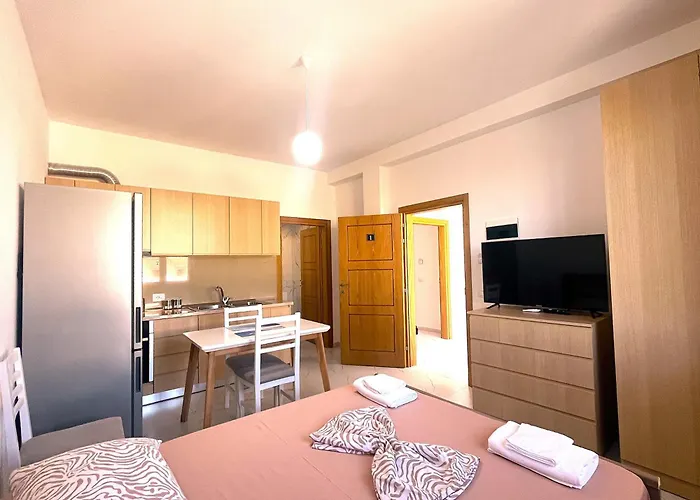 Gasthuis Escape Short Drive 3 Min To Center 5 Min To Vlorë